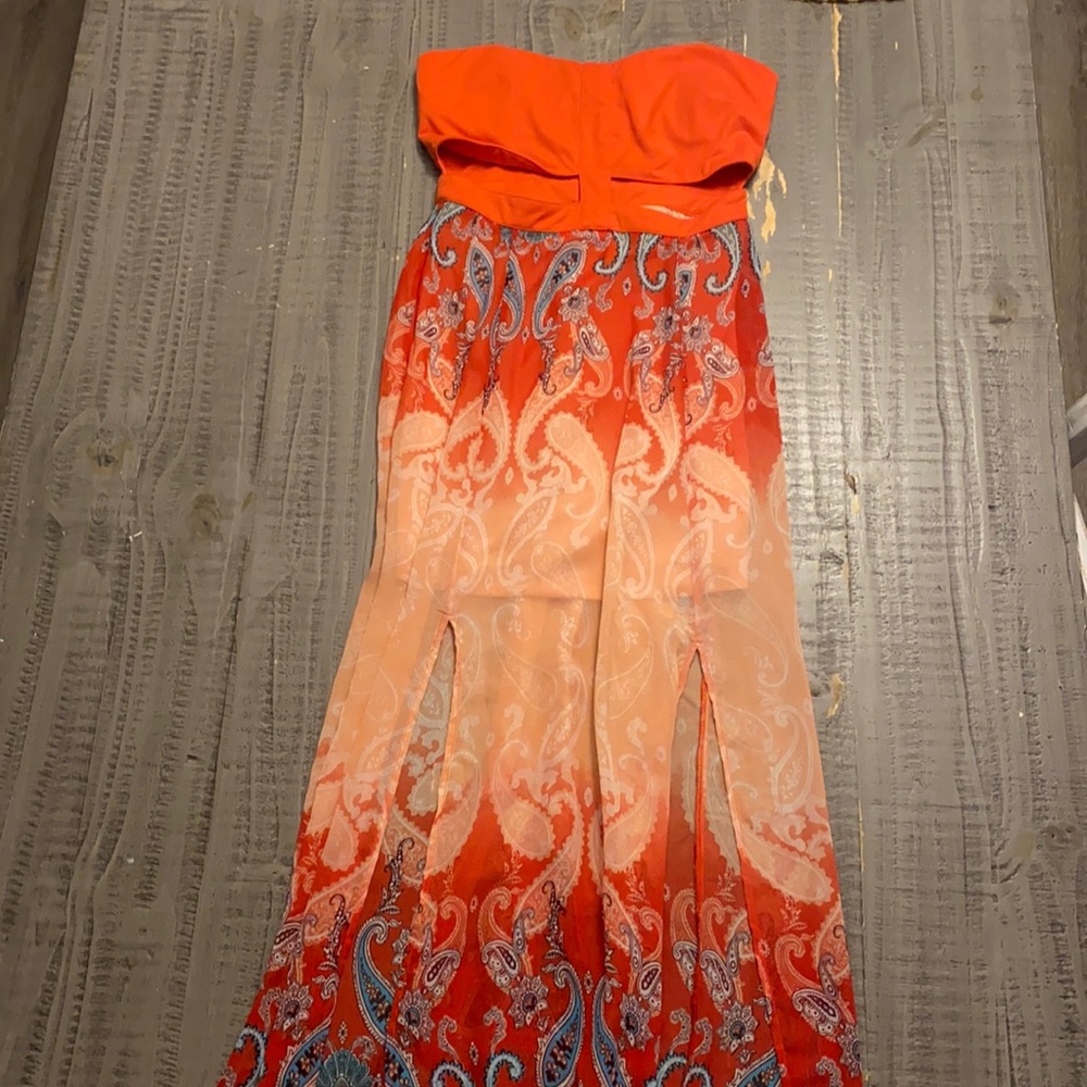 Do + be long flowey dress with slits on both sides. Strapless